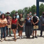 Lliurament d'orles a l'alumnat que va finalitzar el Curs d'auxiliar de vendes, oficina i atenció al públic PFI-PTT de l'Institut Joan Brudieu de la Seu d'Urgell aquest curs 2020-21. Foto: Ajuntament de la Seu d'Urgell.