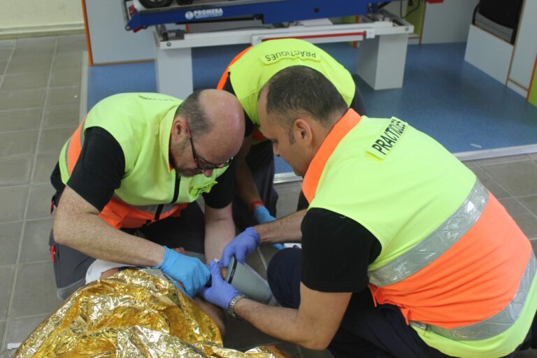 Prova d'acreditació de competències en l’àmbit d’Emergències Sanitàries. | Foto: Institut Castellarnau.