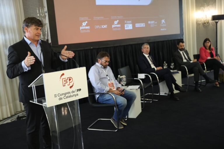 Antoni Cañete, durant la taula rodona de clausura del II Congrés de l'FP de Catalunya. | Foto: PIMEC