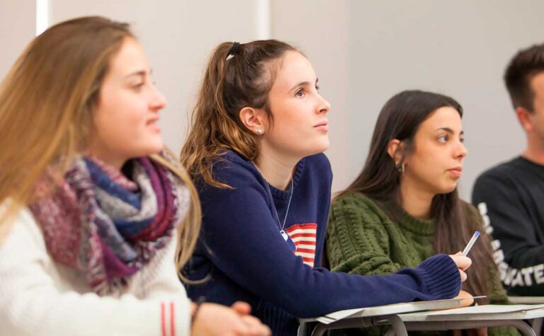 Cap dels cinc cicles formatius que concentren la majoria de l'alumnat de dual no és de l'àmbit social. | Foto: Fundació Pere Tarrés.