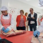 La nova consellera d'Educació Anna Simó, de visita a l'Institut dels Aliments de Barcelona amb motiu de l'inici de curs en els ensenyaments postobligatoris. | Foto: Departament d'Educació.