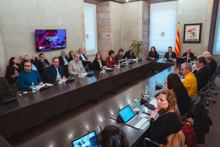 Reunió del Ple de la Comissió Rectora del sistema de Formació i Qualificació Professional de Catalunya. | Foto: Generalitat de Catalunya.